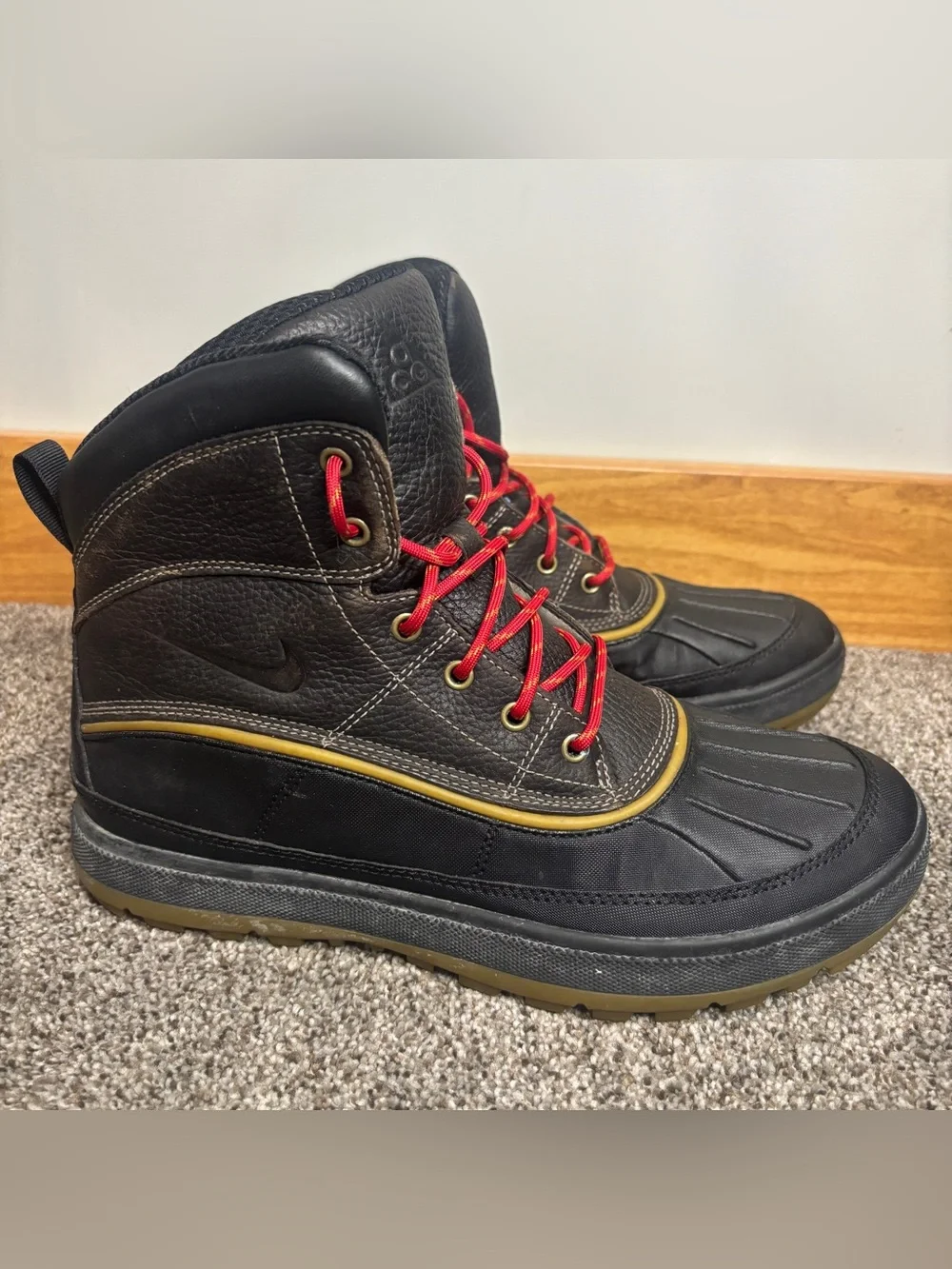 Nike Black ACG Woodside II Boot (2021) Size 9 Men's 525393-220